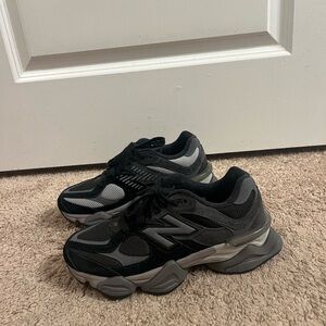 New Balance Black and Silver Athletic Shoes